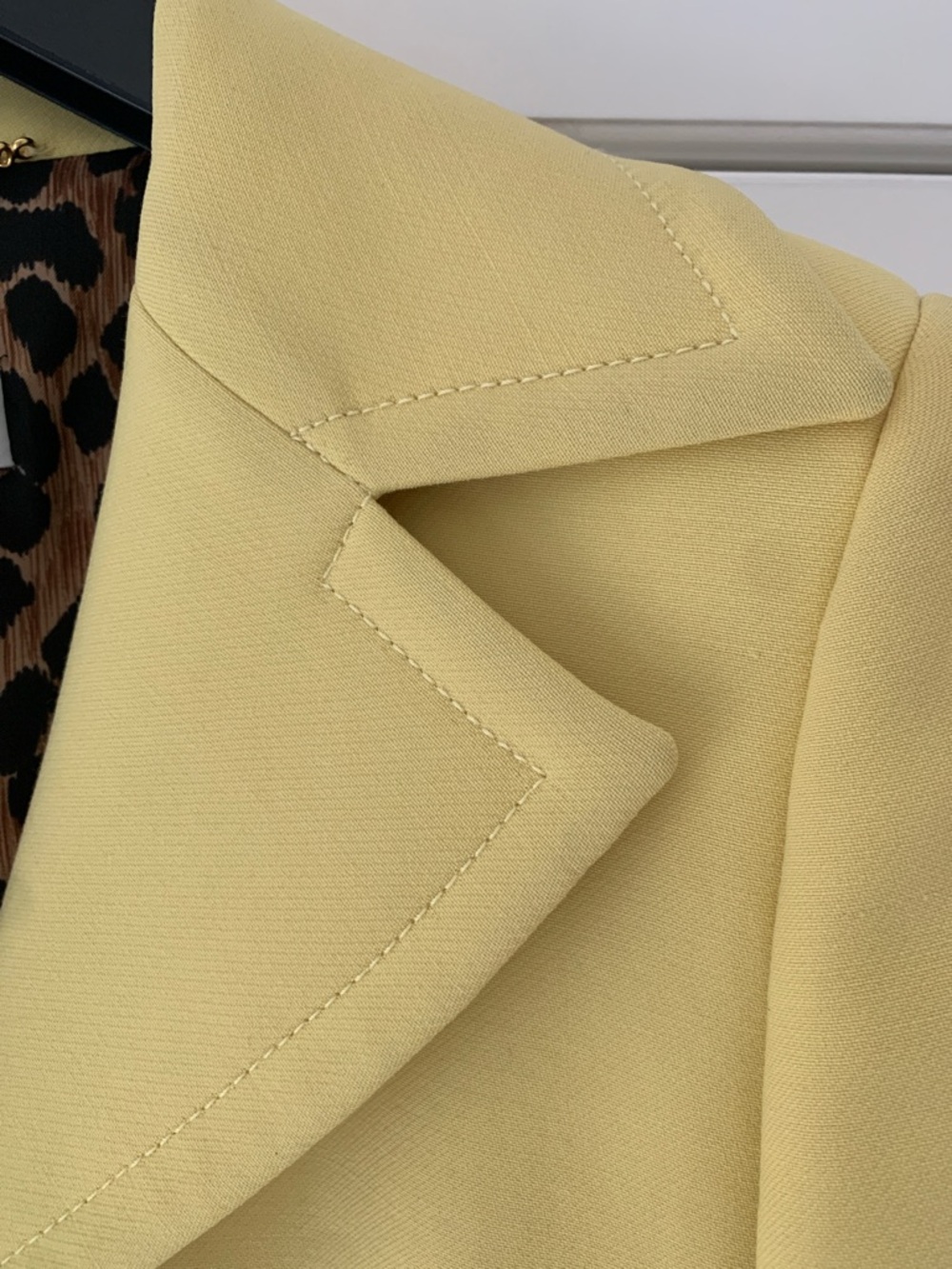 Dolce & Gabbana Lemon Yellow Long Trench Coat with Leopard Lining - Picture 5 of 16